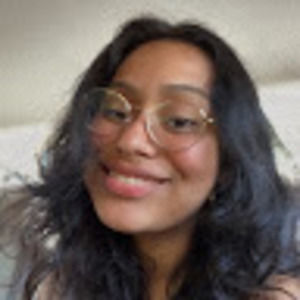 Meet your Posher, Julissa